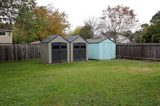 5614 Country Green Street, League City, TX 77573