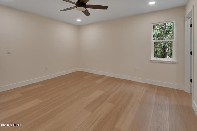 1530 Deer Moss Lane, Deland, FL 32720