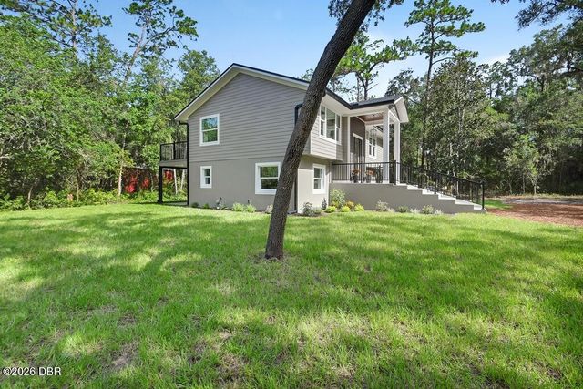 1530 Deer Moss Lane, Deland, FL 32720