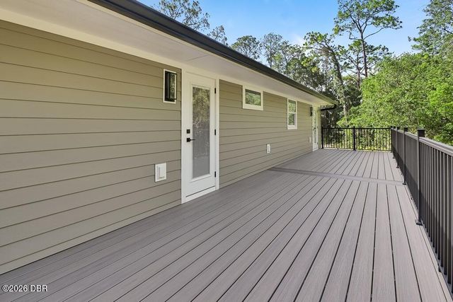 1530 Deer Moss Lane, Deland, FL 32720