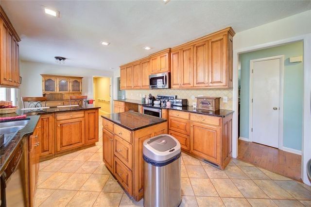 1268 Riverbend Road, Demorest, GA 30535