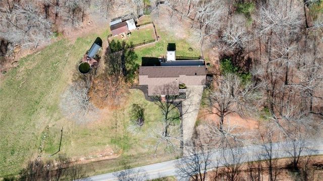 1268 Riverbend Road, Demorest, GA 30535