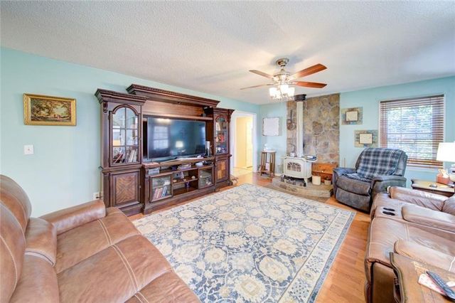 1268 Riverbend Road, Demorest, GA 30535