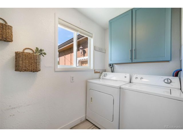 11860 W Independence Ave, Lakewood, CO 80401