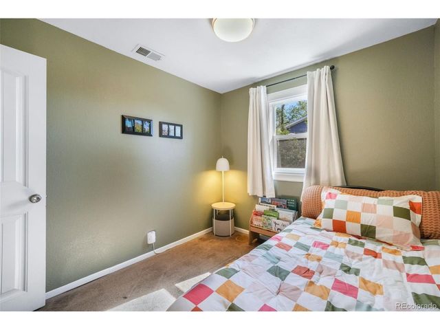 11860 W Independence Ave, Lakewood, CO 80401