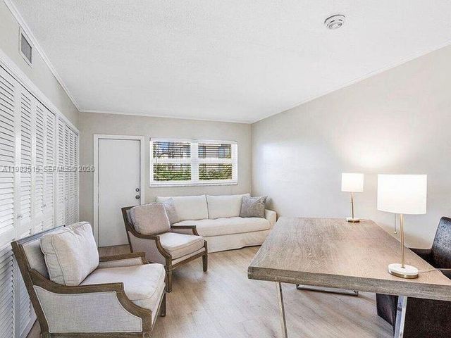 40 Isle Of Venice Dr 6, Fort Lauderdale, FL 33301