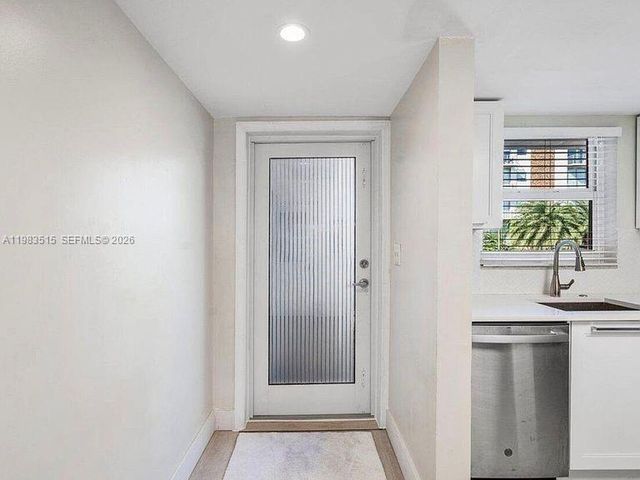 40 Isle Of Venice Dr 6, Fort Lauderdale, FL 33301