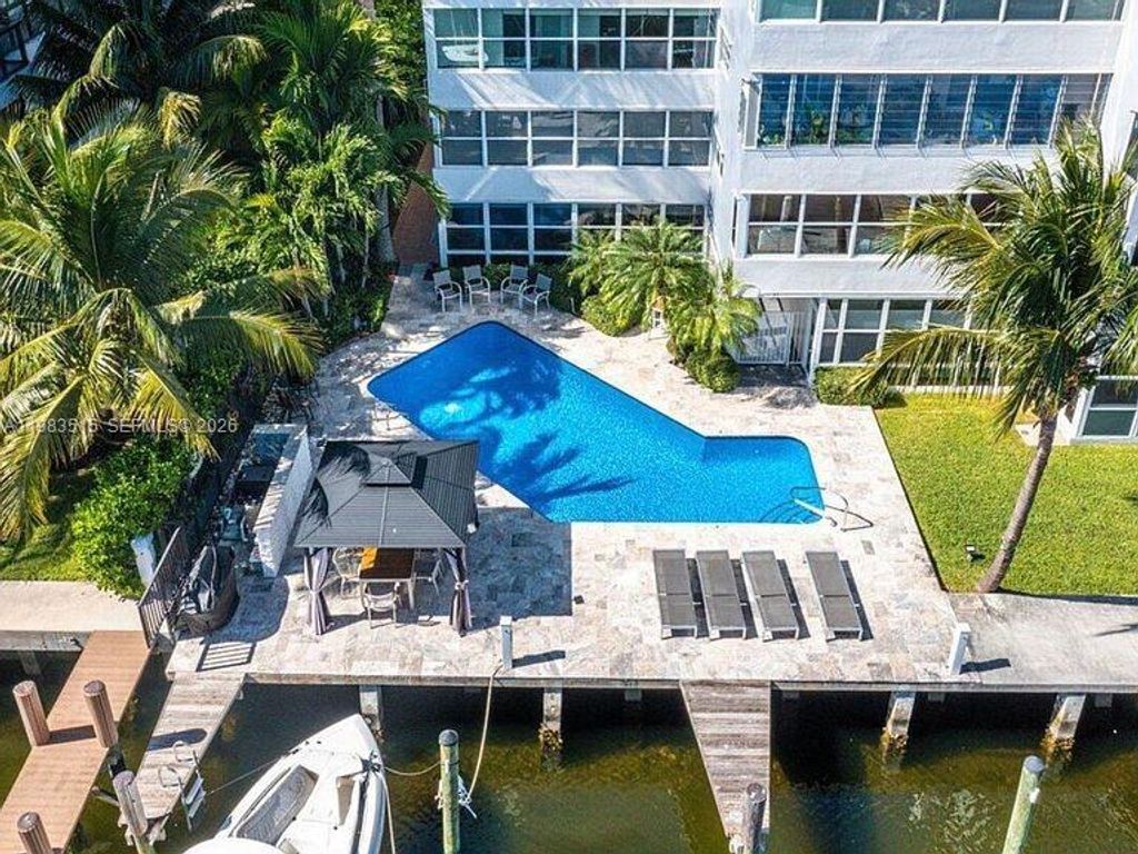 40 Isle Of Venice Dr 6, Fort Lauderdale, FL 33301