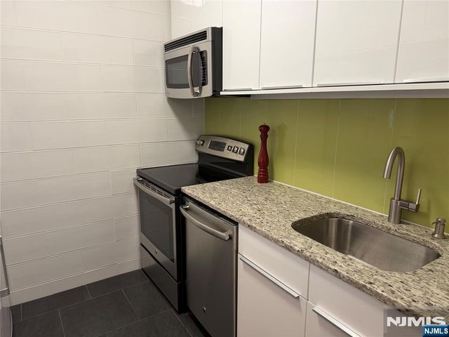 44 Sherman Avenue 3H, Jersey City, NJ 07307