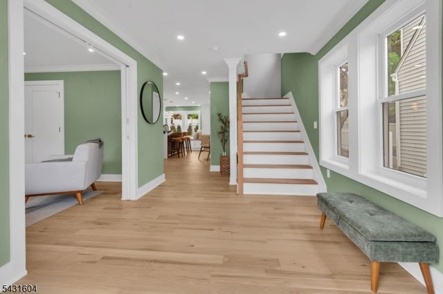 24 Overlook Ter, Maplewood Twp., NJ 07040
