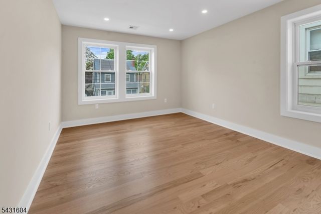 24 Overlook Ter, Maplewood Twp., NJ 07040