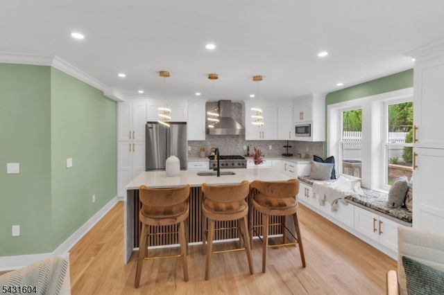 24 Overlook Ter, Maplewood Twp., NJ 07040