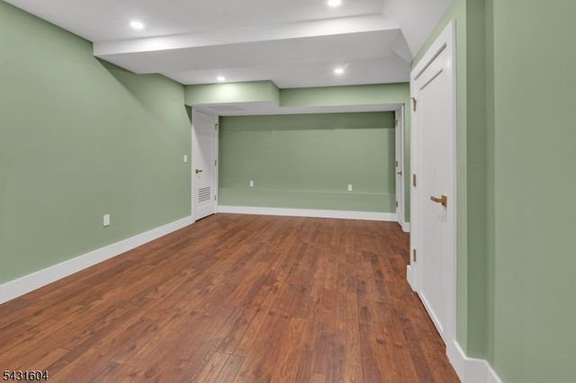 24 Overlook Ter, Maplewood Twp., NJ 07040