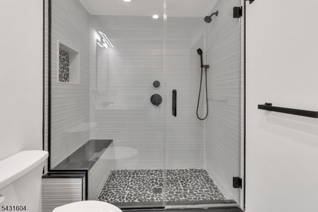 24 Overlook Ter, Maplewood Twp., NJ 07040