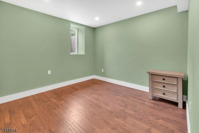 24 Overlook Ter, Maplewood Twp., NJ 07040