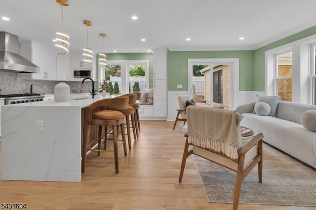 24 Overlook Ter, Maplewood Twp., NJ 07040