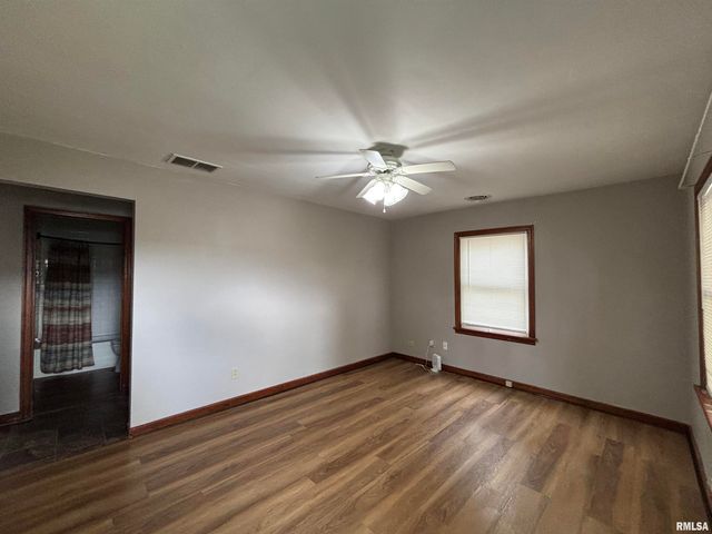 2118 S 9th Street, Springfield, IL 62703