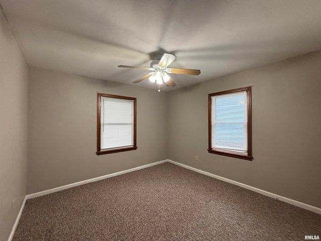 2118 S 9th Street, Springfield, IL 62703