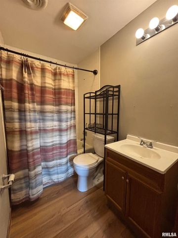 2118 S 9th Street, Springfield, IL 62703