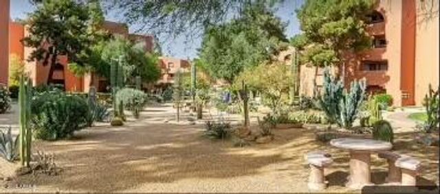 12222 N PARADISE VILLAGE Parkway S 331, Phoenix, AZ 85032