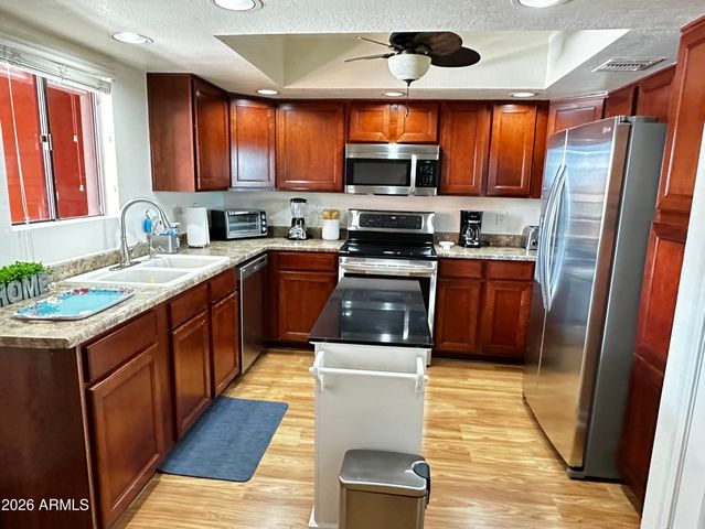 12222 N PARADISE VILLAGE Parkway S 331, Phoenix, AZ 85032