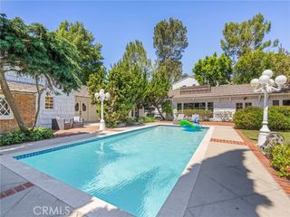 19 Strawberry Lane, Rolling Hills Estates, CA 90274