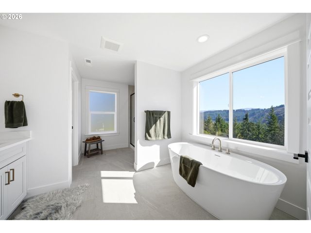 1047 Se OLIVE Way, Estacada, OR 97023