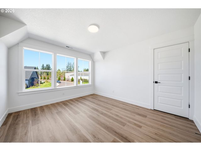 1047 Se OLIVE Way, Estacada, OR 97023