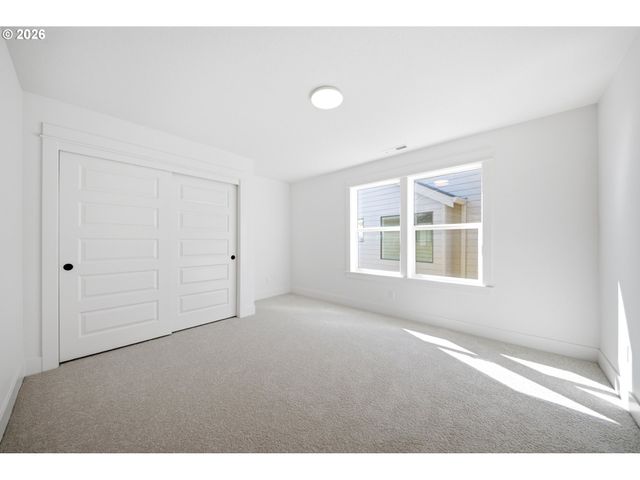 1047 Se OLIVE Way, Estacada, OR 97023