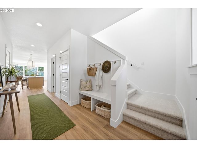 1047 Se OLIVE Way, Estacada, OR 97023