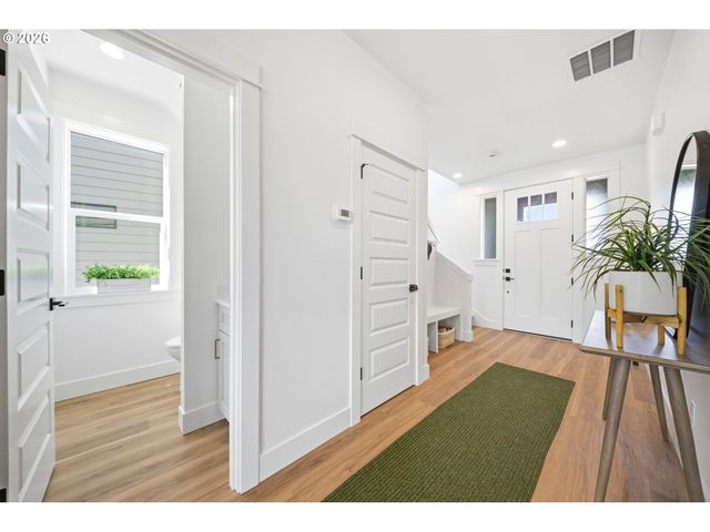 1047 Se OLIVE Way, Estacada, OR 97023