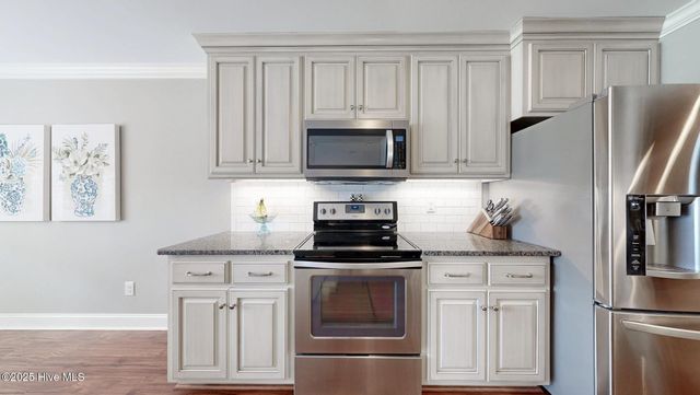 639 Brookfield Drive, Winterville, NC 28590