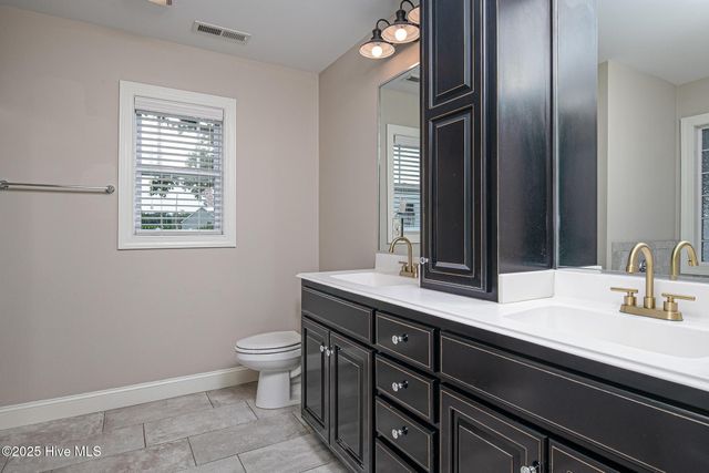 639 Brookfield Drive, Winterville, NC 28590