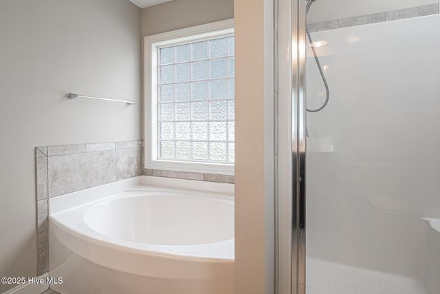 639 Brookfield Drive, Winterville, NC 28590