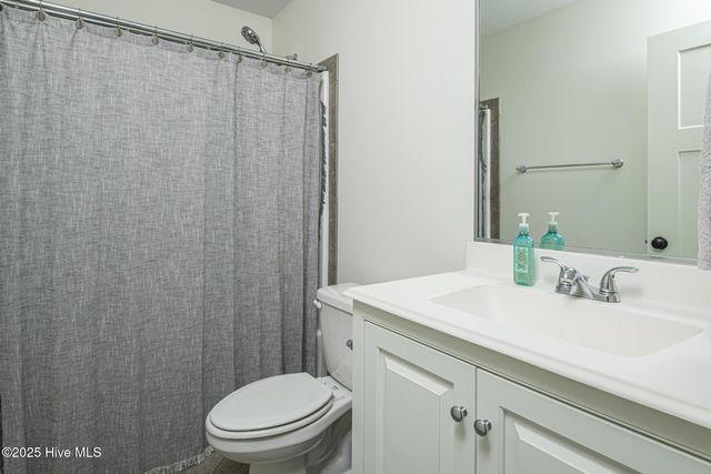 639 Brookfield Drive, Winterville, NC 28590