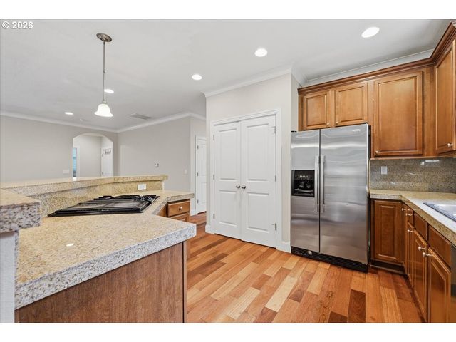 12647 Sw 21ST Ct, Lake Oswego, OR 97035