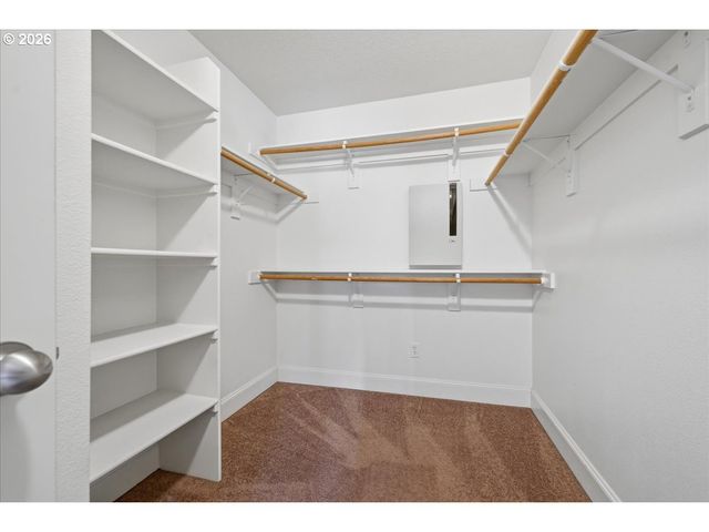 12647 Sw 21ST Ct, Lake Oswego, OR 97035