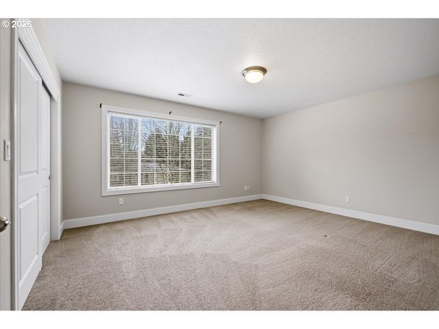 12647 Sw 21ST Ct, Lake Oswego, OR 97035