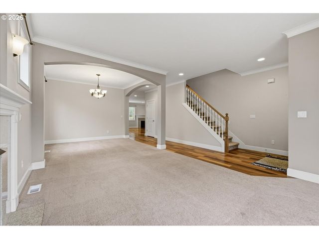 12647 Sw 21ST Ct, Lake Oswego, OR 97035