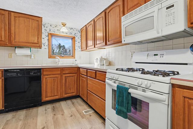 14192 Pine Lake Avenue Ne, Nelson Twp, MI 49319