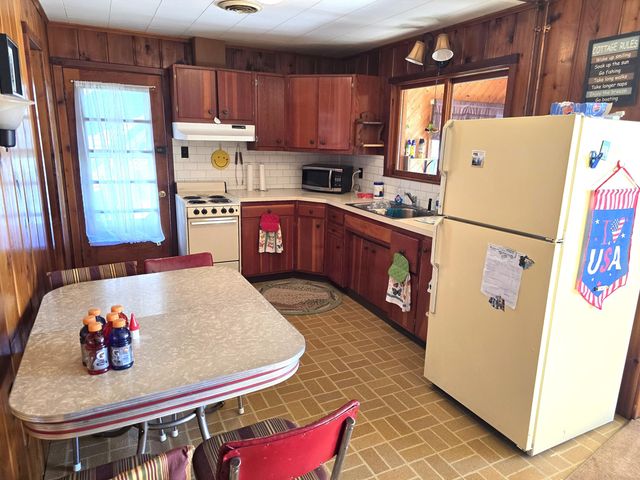 11825 Fair Lake Drive, Barry Twp, MI 49046