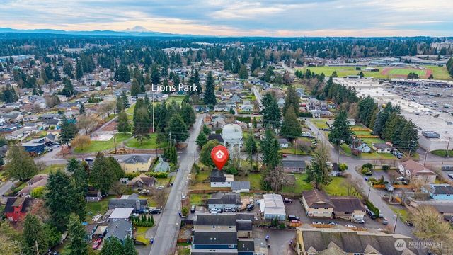 7408 Olympic Drive, Everett, WA 98203