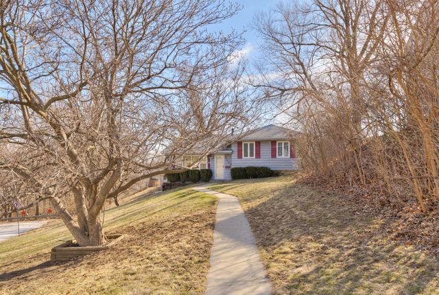 3129 26th Street, Des Moines, IA 50310