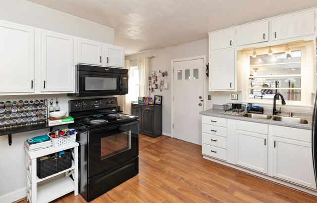 3129 26th Street, Des Moines, IA 50310