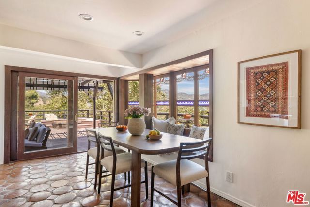 19805 Valley View Drive, Topanga (los Angeles), CA 90290