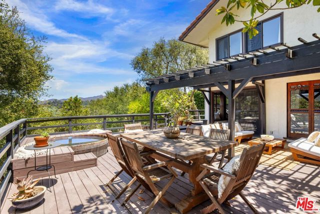 19805 Valley View Drive, Topanga (los Angeles), CA 90290