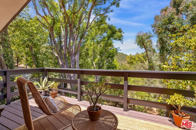 19805 Valley View Drive, Topanga (los Angeles), CA 90290
