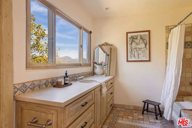 19805 Valley View Drive, Topanga (los Angeles), CA 90290