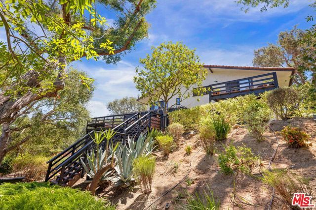19805 Valley View Drive, Topanga (los Angeles), CA 90290
