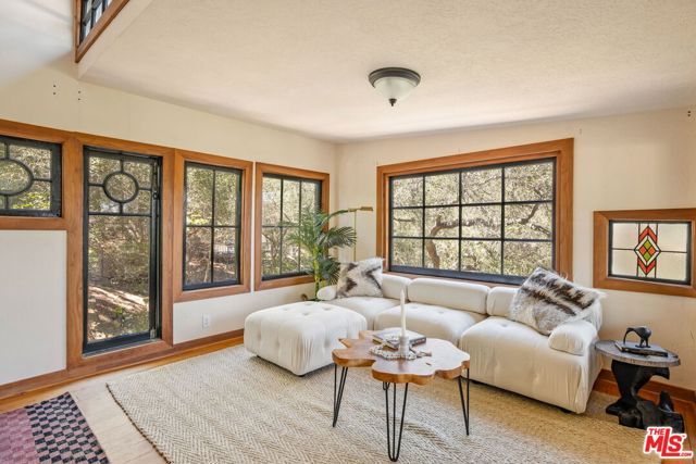 19805 Valley View Drive, Topanga (los Angeles), CA 90290
